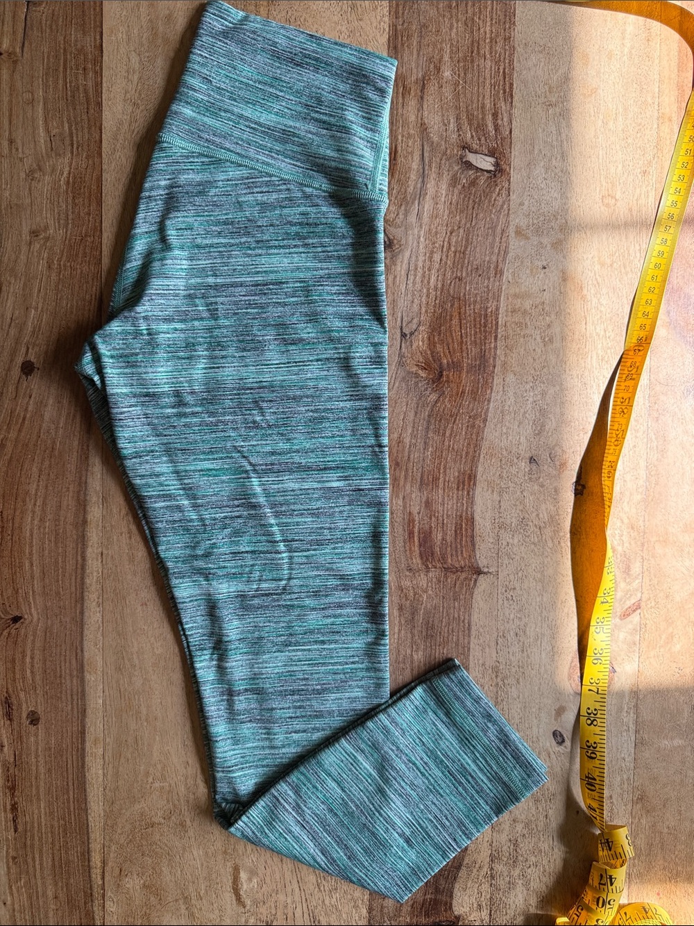 lululemon wonder under size 6 Mint Green Leggings